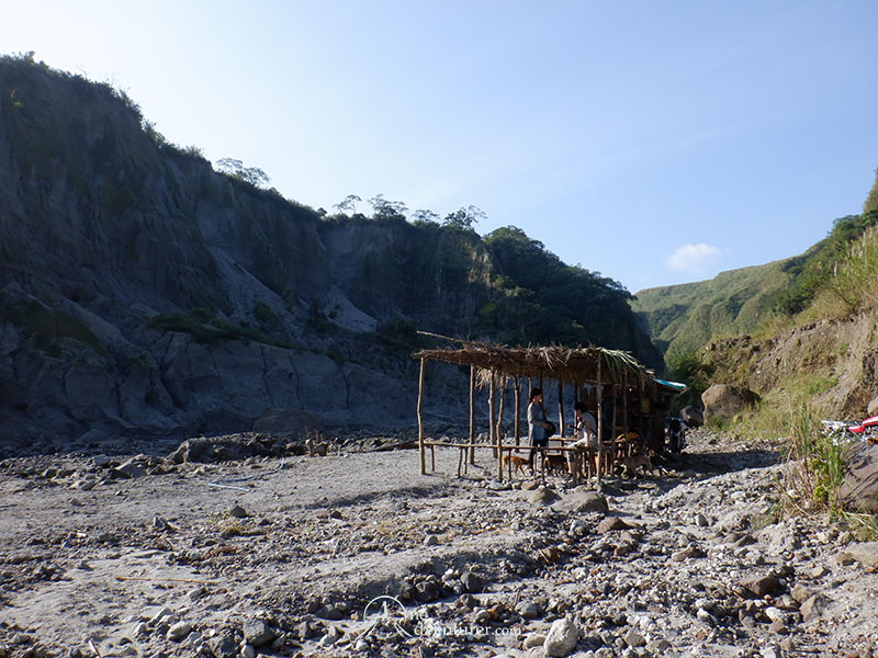 mt pinatubo one adventurer hike rest