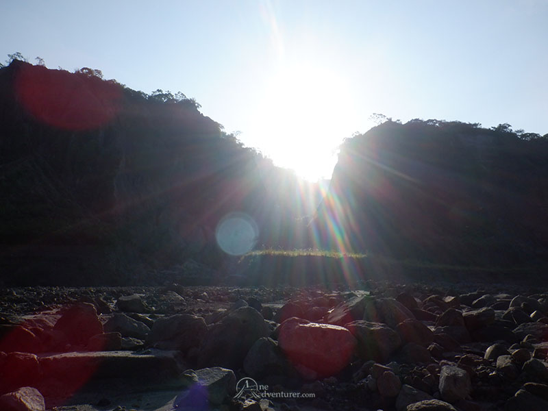 mt pinatubo one adventurer hike start