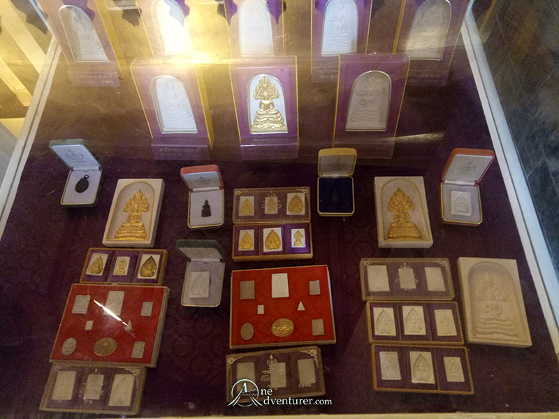 amulets in wat pho museum